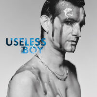 JE T'AIME "Useless Boy"