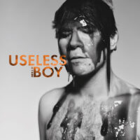 JE T'AIME "Useless Boy"